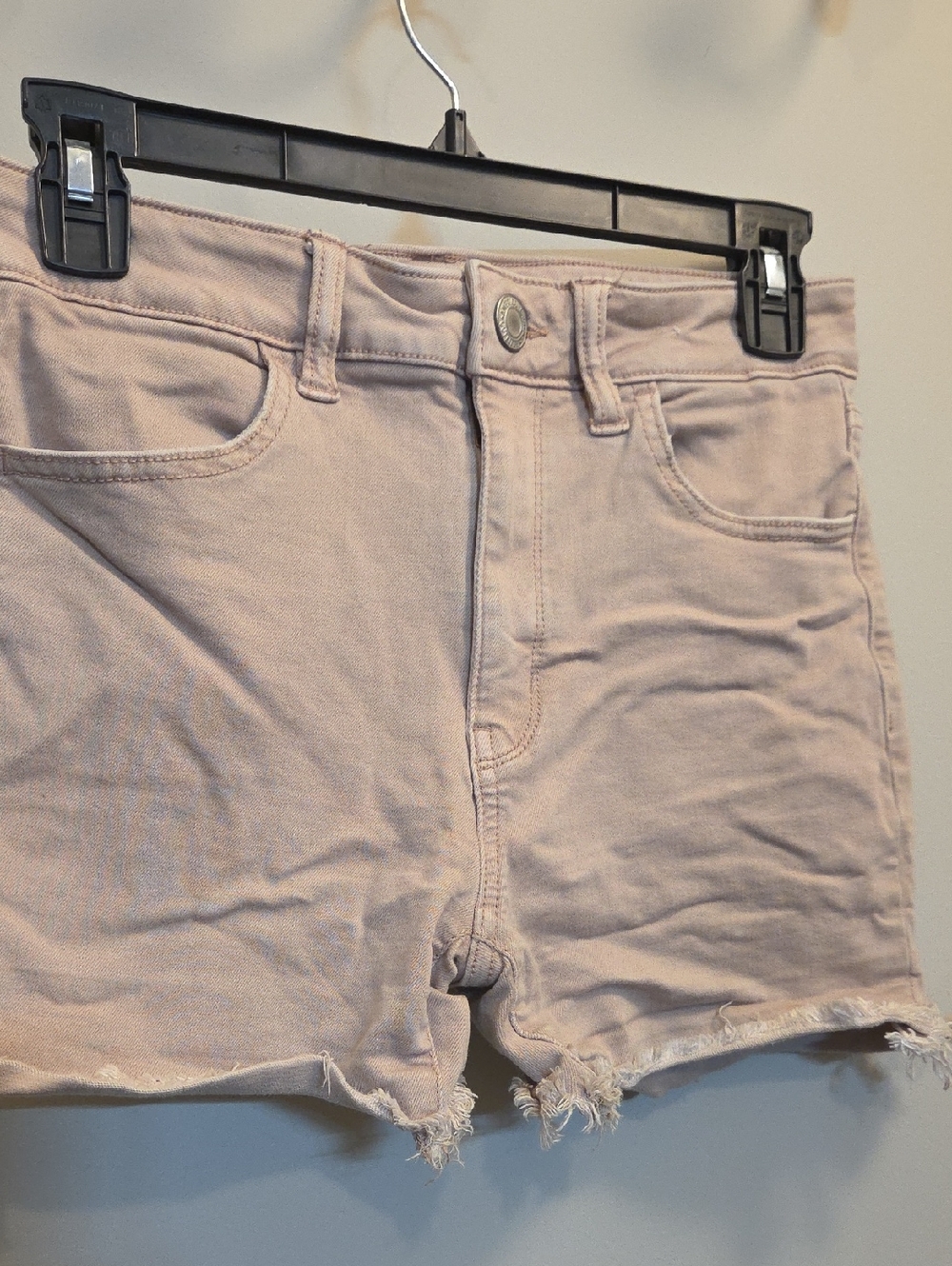 American Eagle Outfitters Light Pink Distressed Denim Shorts (B50)